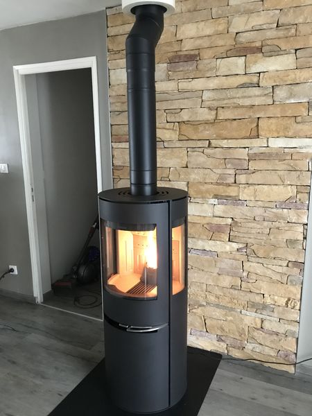 Installation poêle à bois-granulés Aduro H1